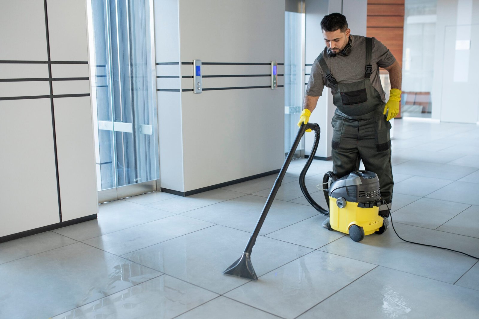 commercial floor cleaner​